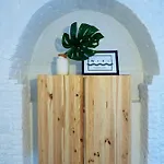& La Casa Di Loreto 3* ロヴィニ